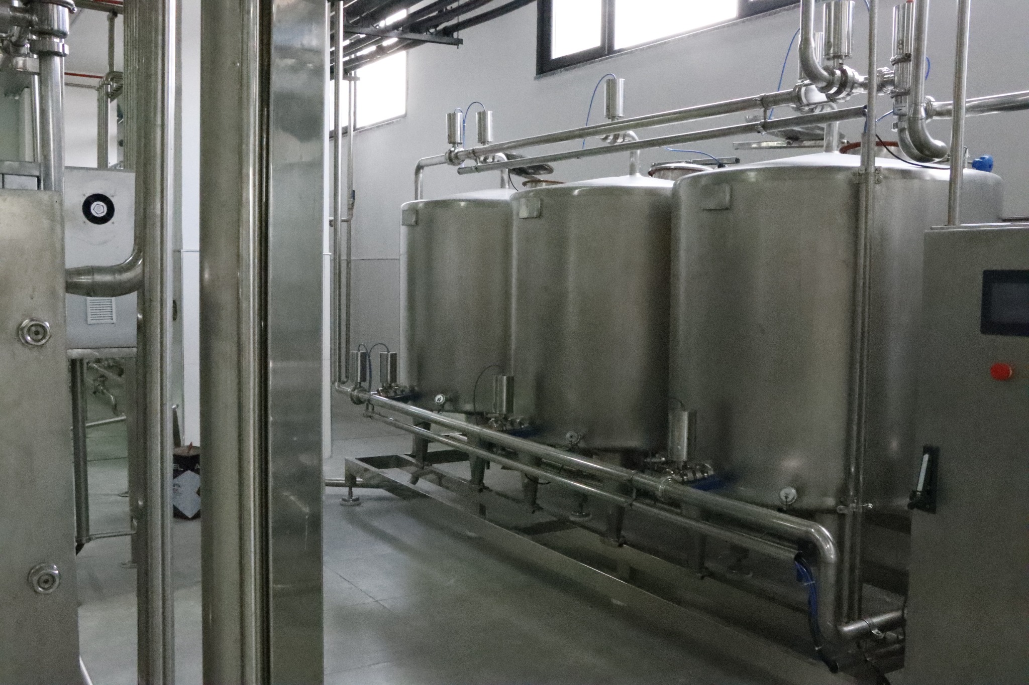 Toroness factory storage tanks